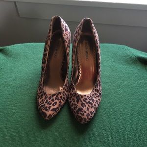 Fashion Bug leopard pumps.